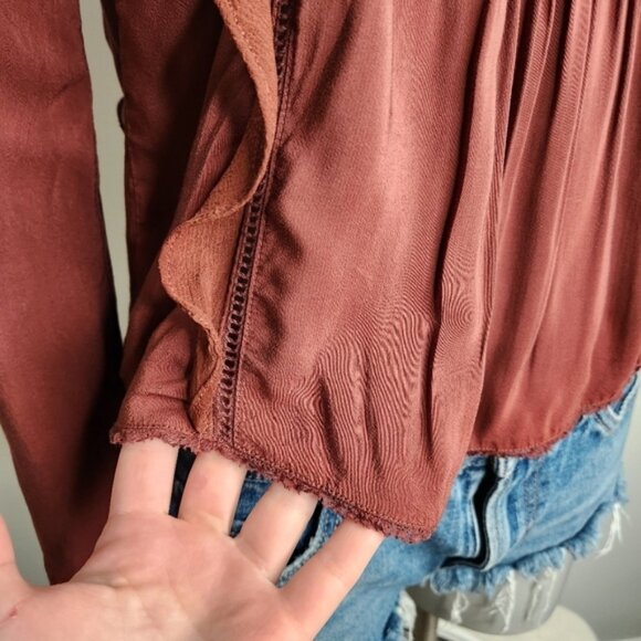 Aritzia X Wilfred Brown Satin Long Sleeve Ruffle Bodice Peplum Top Size XXS - Picture 10 of 13